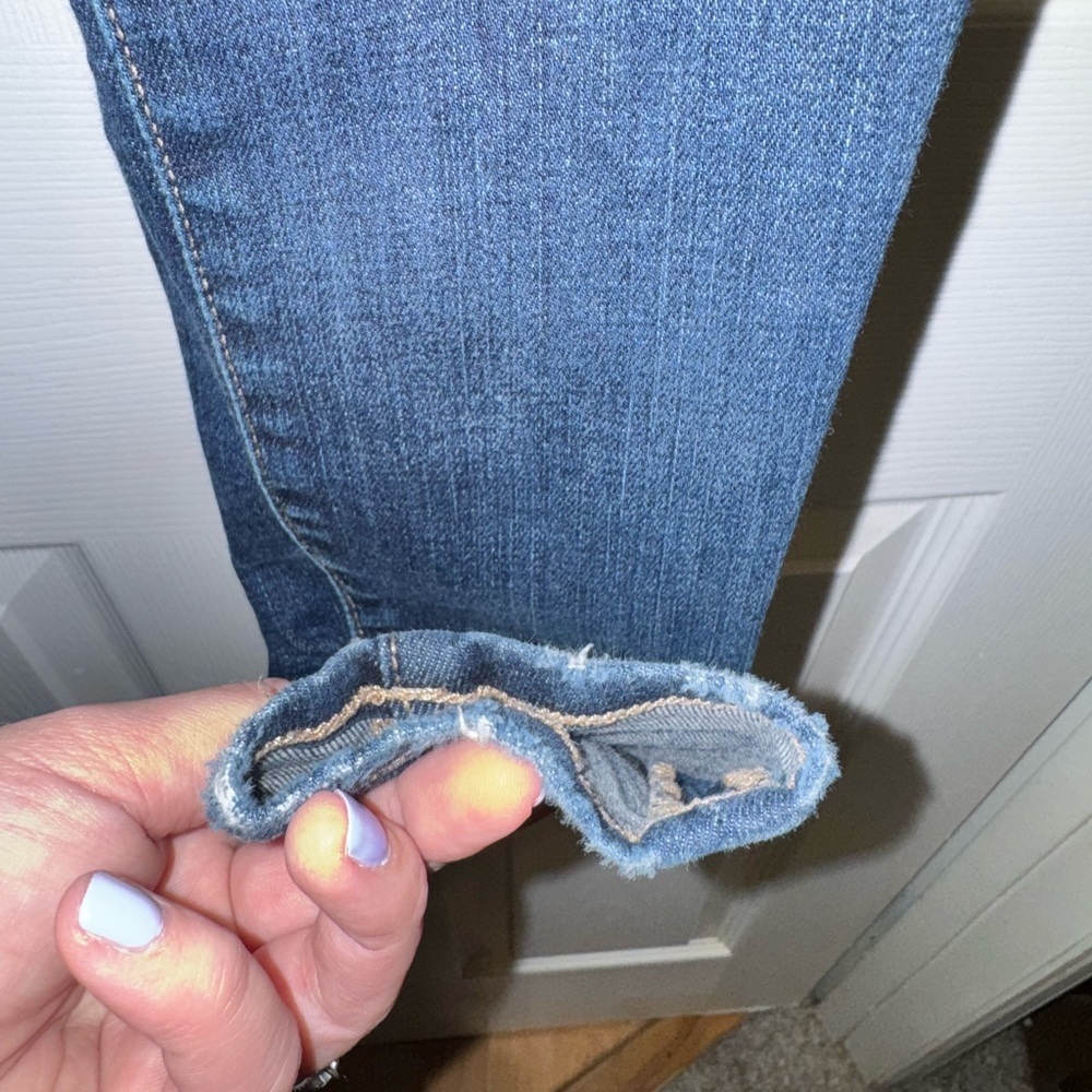 American Eagle Outfitters Indigo High Rise Jeans - Picture 3 of 6